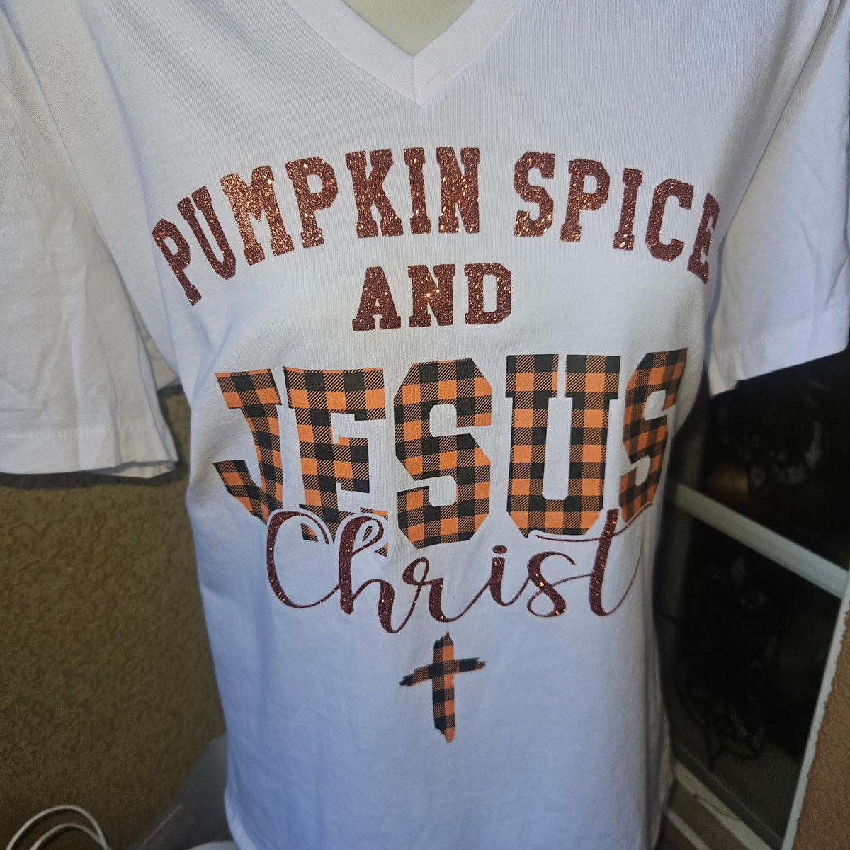 womens v neck graphic tee
