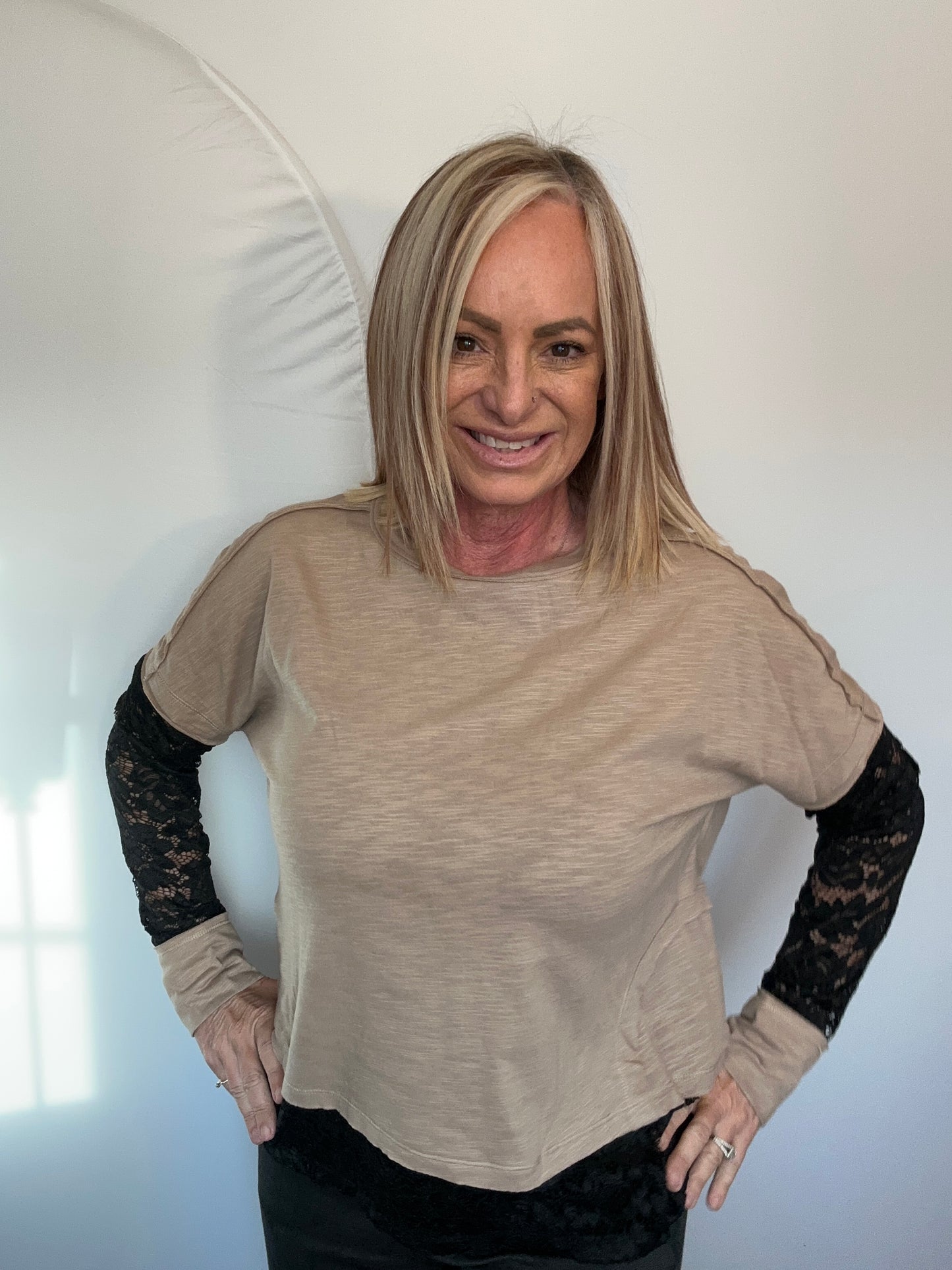 Lace longsleeve layered coffee tee