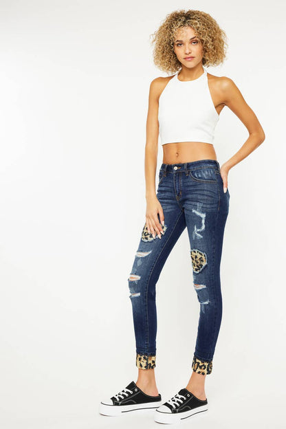 KANCAN LEOPARD PATCH DISTRESSED JEANS