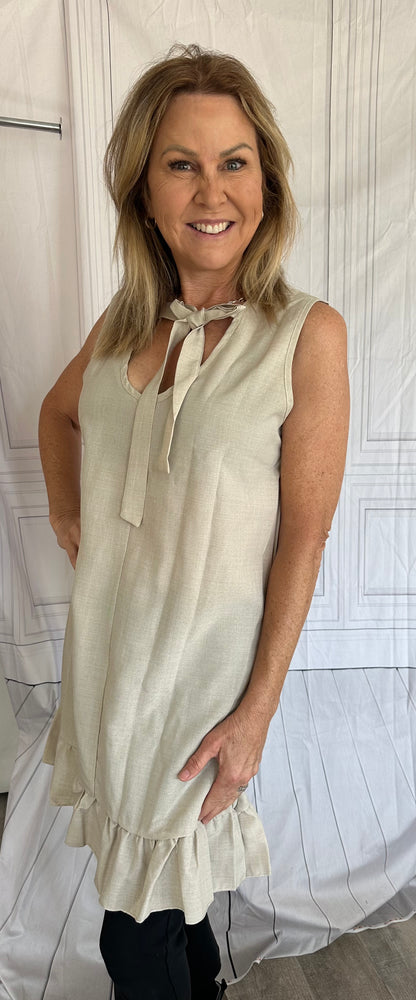 CAFE RUFFLE DRESS
