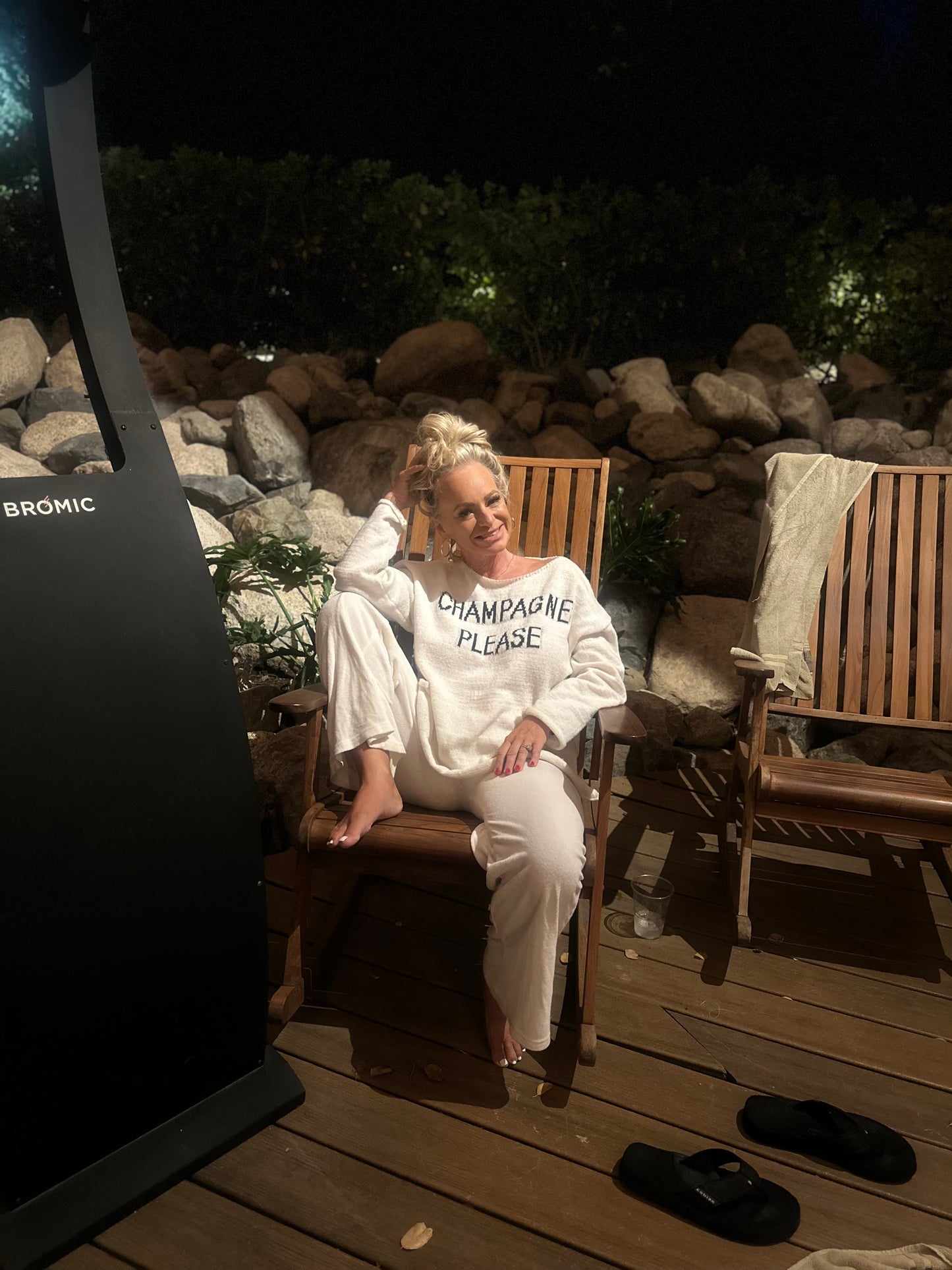 ✨ “CHAMPAGNE PLEASE”