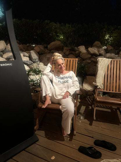 ✨ “CHAMPAGNE PLEASE”