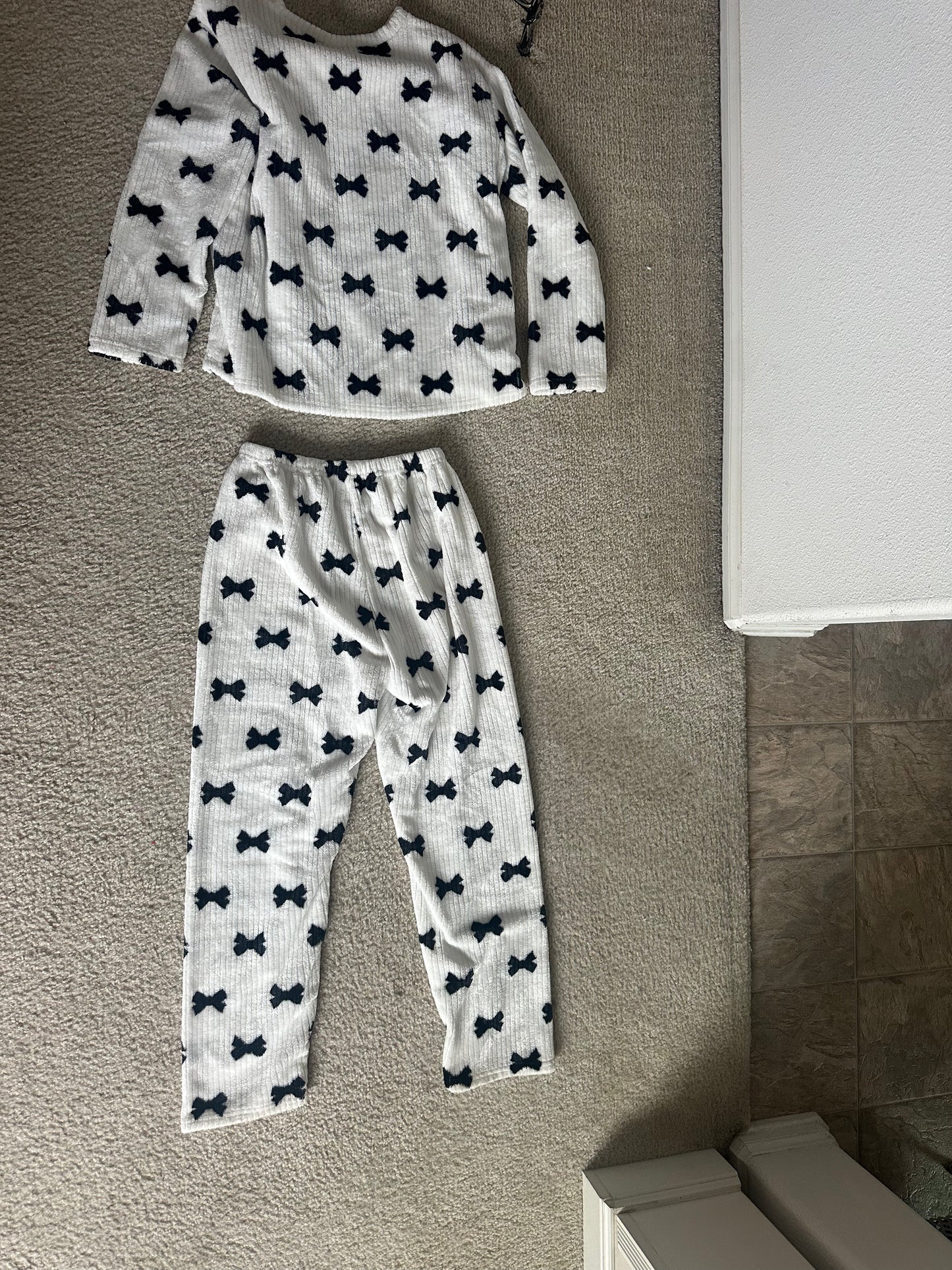 Black bow white fuzzy PJ set!