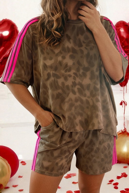 LUXE LOUNGEWEAR  Contrast Striped Accent Leopard Short Set